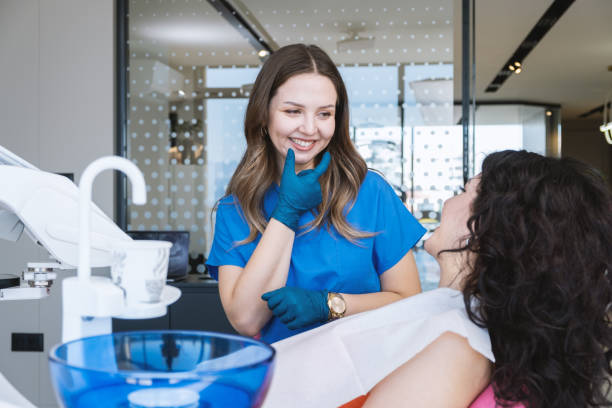 Best Veneers and Lumineers  in Bromley, KY